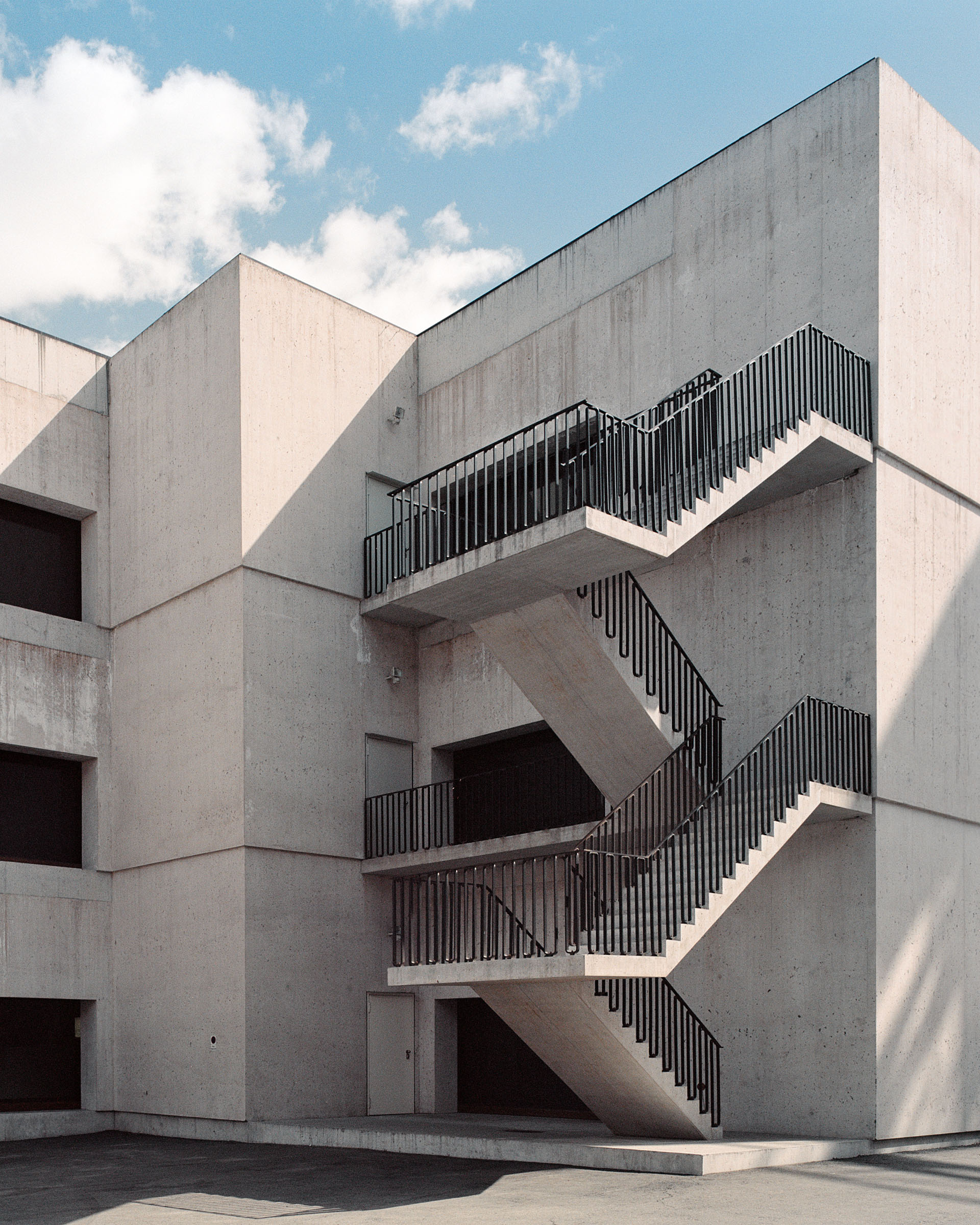 【VALERIO OLGIATI】 Valerio Olgiati Valerio Olgiati Office (2007) Photos by